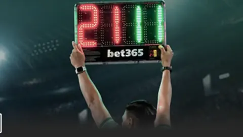 杨文龙、姜鑫杰勇夺亚冬会单板滑雪男子大跳台金牌银牌，共获第19金